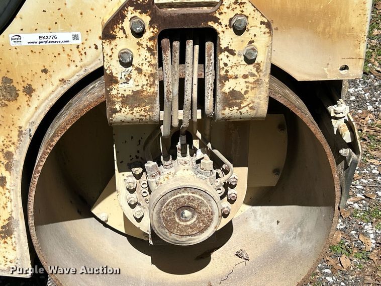 image for item EK2776 2001 Ingersoll Rand DD34HF double drum vibratory roller