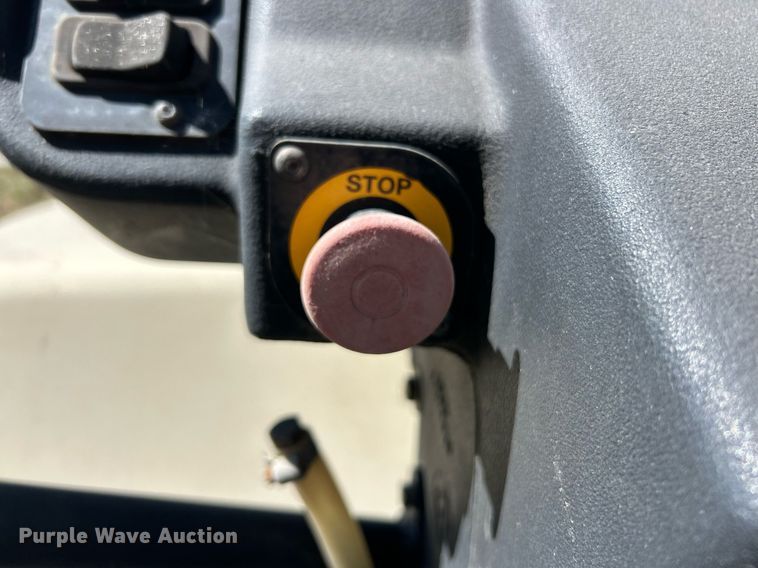 image for item EK2776 2001 Ingersoll Rand DD34HF double drum vibratory roller