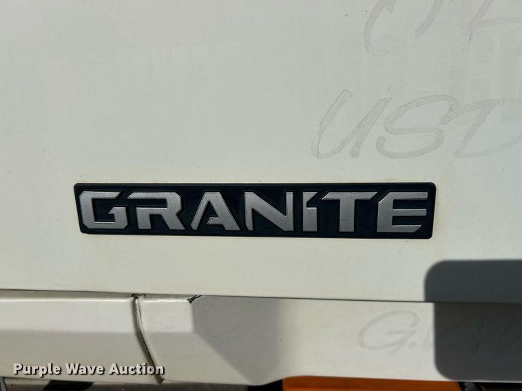 image for item EK2789 2006 Mack Granite dump truck