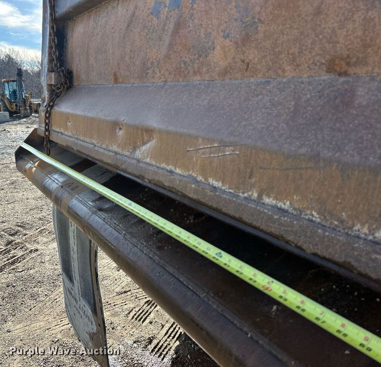 image for item EK2789 2006 Mack Granite dump truck