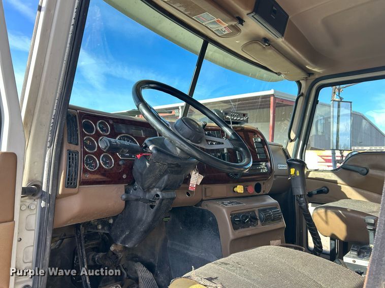 image for item EK2789 2006 Mack Granite dump truck