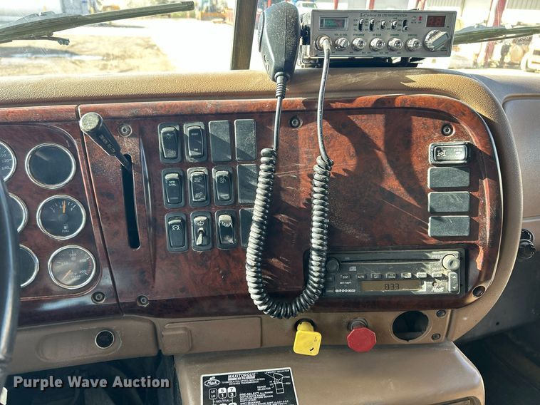 image for item EK2789 2006 Mack Granite dump truck