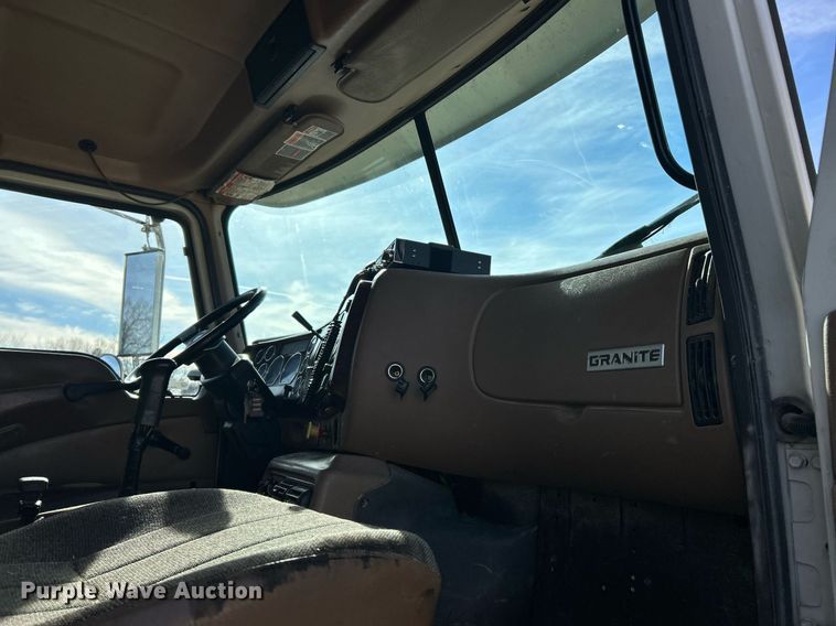 image for item EK2789 2006 Mack Granite dump truck