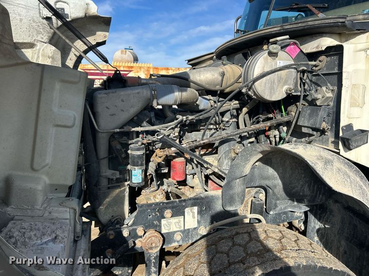 image for item EK2789 2006 Mack Granite dump truck