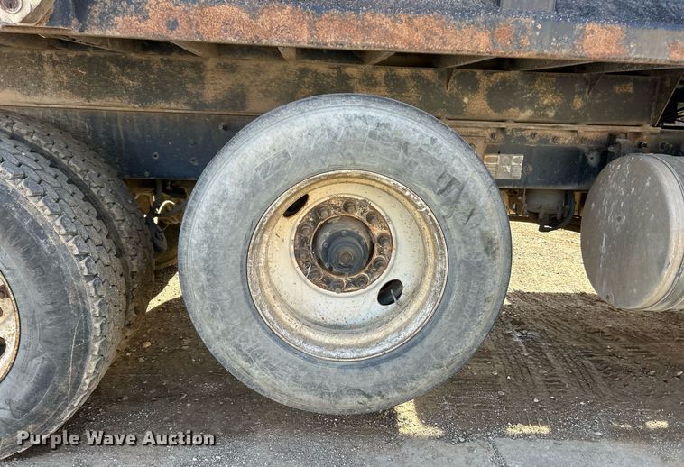 image for item EK2789 2006 Mack Granite dump truck