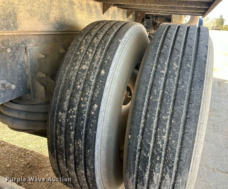 image for item EK2789 2006 Mack Granite dump truck