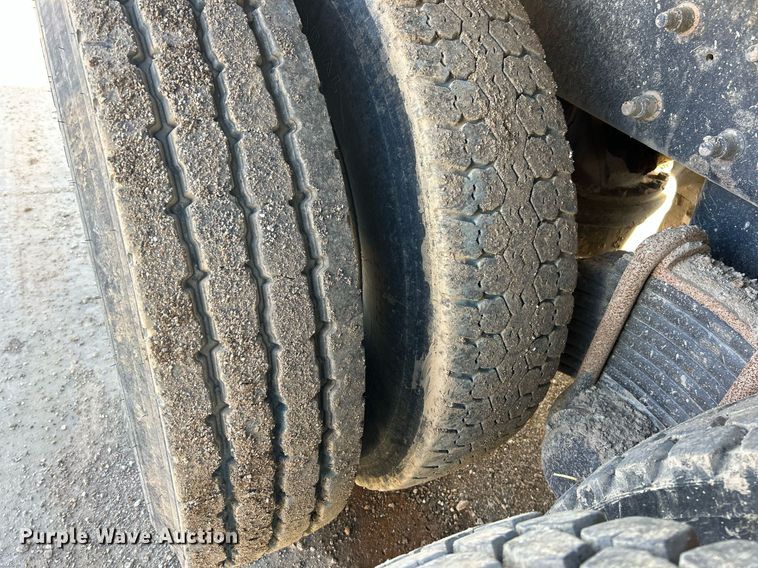 image for item EK2789 2006 Mack Granite dump truck