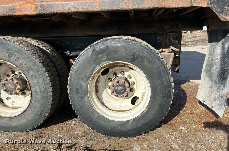 image for item EK2789 2006 Mack Granite dump truck