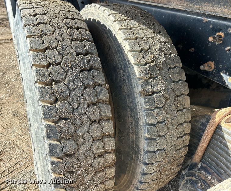 image for item EK2789 2006 Mack Granite dump truck