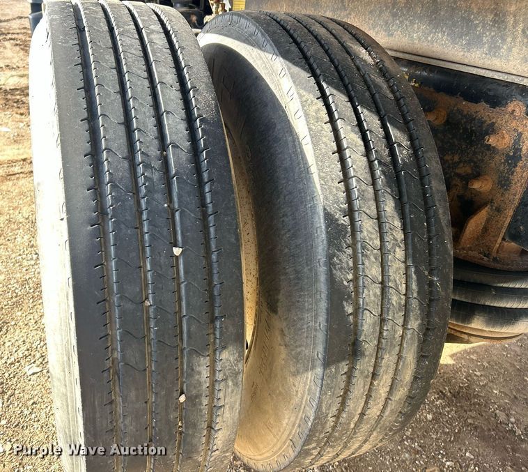 image for item EK2789 2006 Mack Granite dump truck