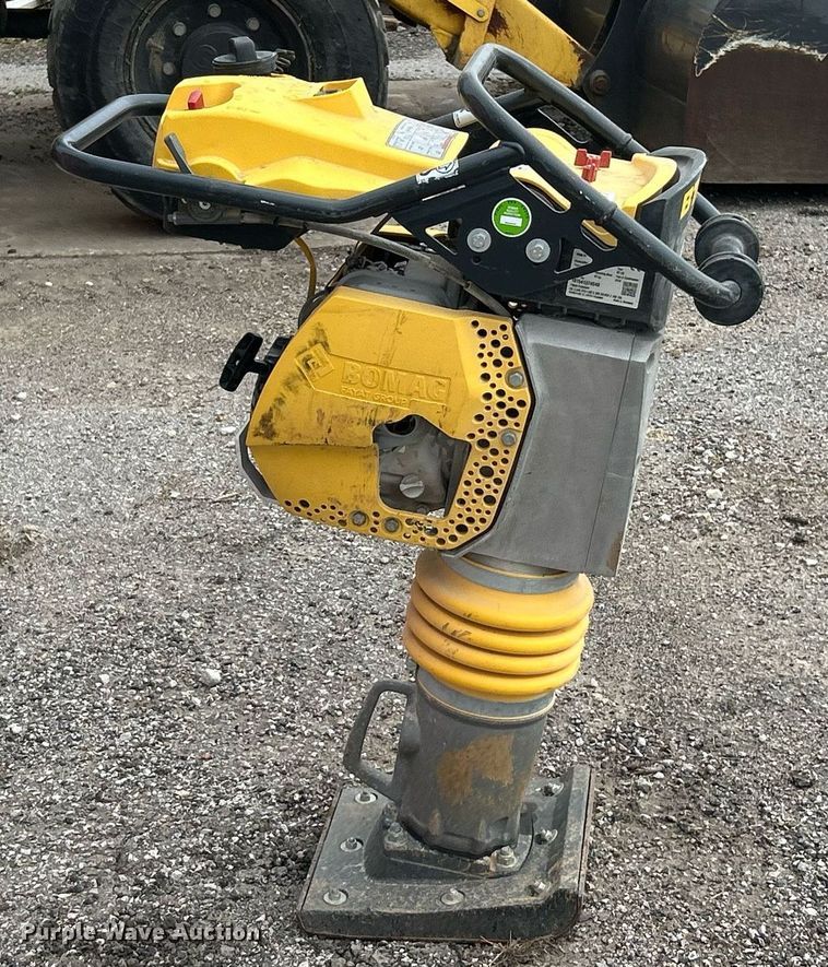 image for item EK2795 2019 Bomag BT65 plate compactor