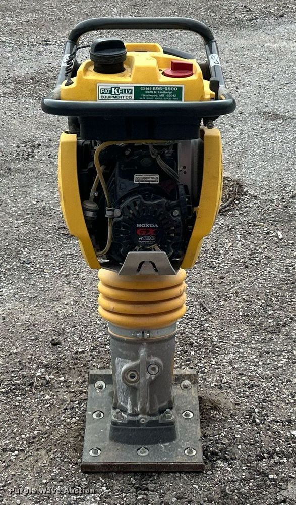 image for item EK2795 2019 Bomag BT65 plate compactor