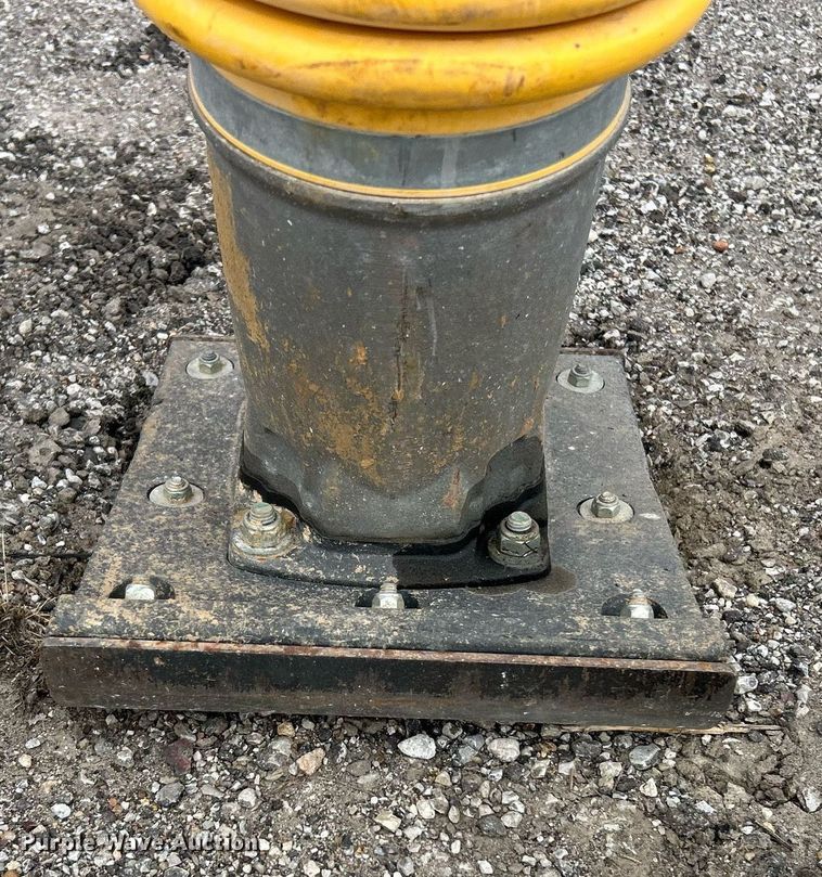 image for item EK2795 2019 Bomag BT65 plate compactor