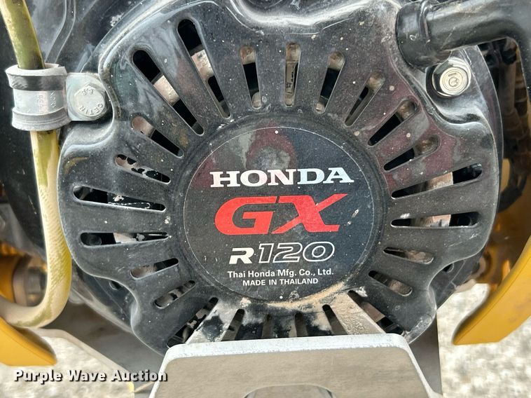 image for item EK2795 2019 Bomag BT65 plate compactor