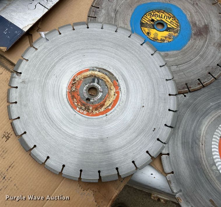 image for item EK2796 Edge SS 35-35W concrete saw