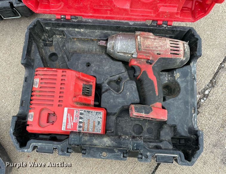 image for item EK2798 Tools