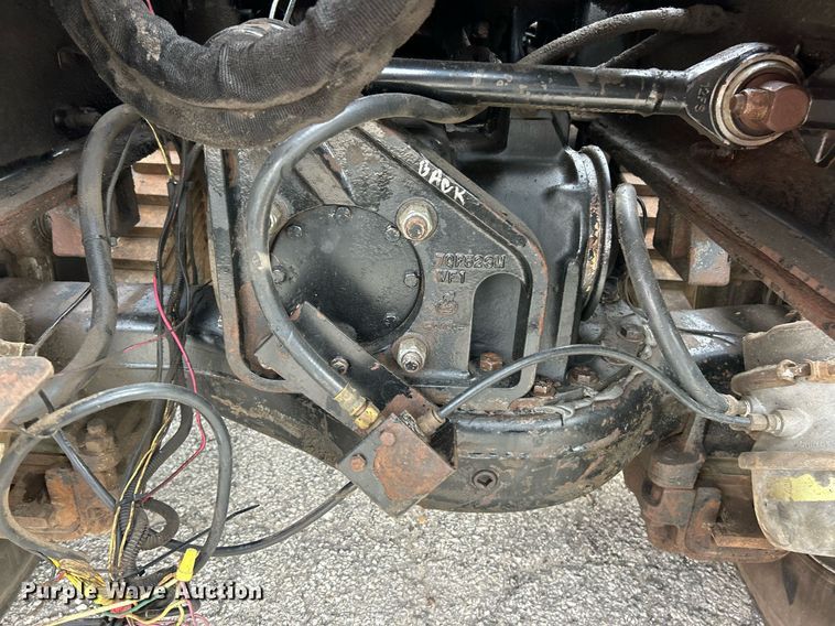 image for item EK2824 2001 Mack RD688S hook lift truck