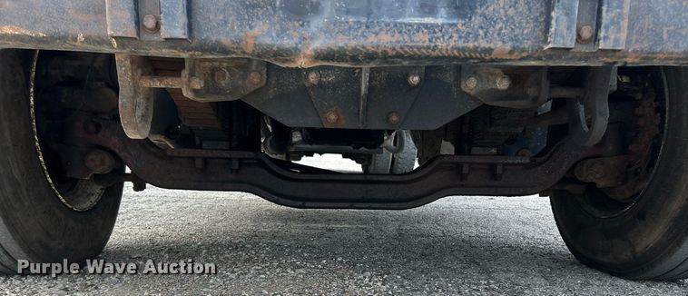 image for item EK2824 2001 Mack RD688S hook lift truck