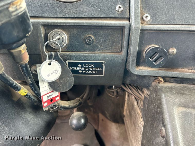 image for item EK2824 2001 Mack RD688S hook lift truck