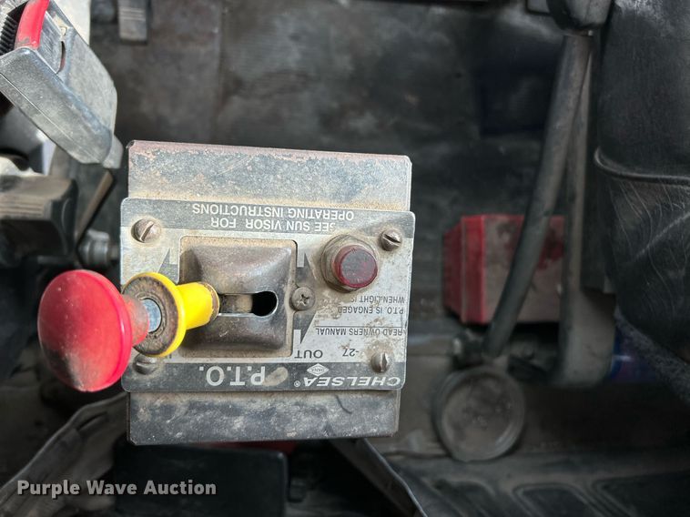 image for item EK2824 2001 Mack RD688S hook lift truck