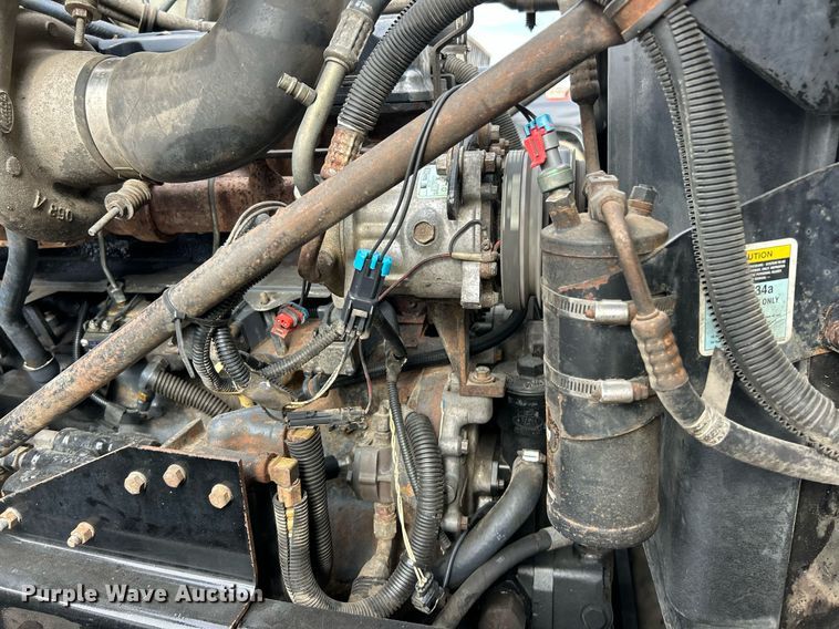 image for item EK2824 2001 Mack RD688S hook lift truck