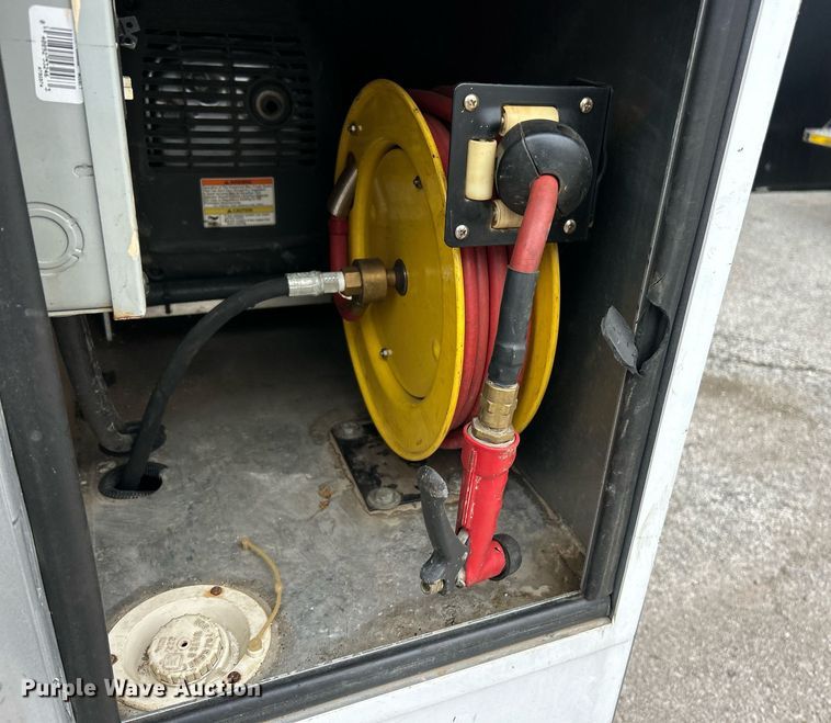 image for item EK2825 Invirosight Portable Crawler System Enclosure