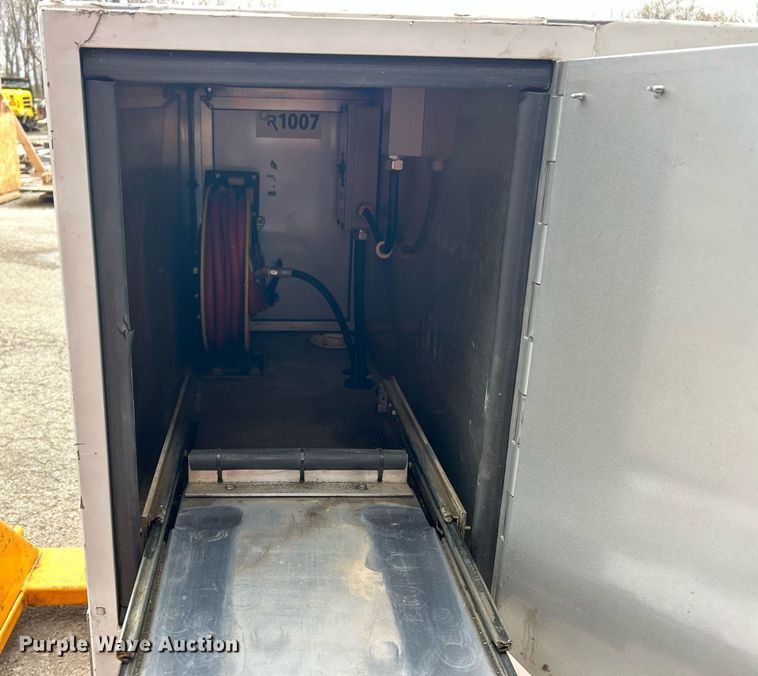 image for item EK2825 Invirosight Portable Crawler System Enclosure