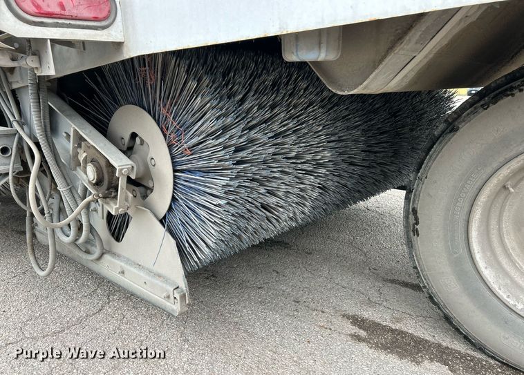 image for item EK2826 2001 Elgin Pelican Series P street sweeper