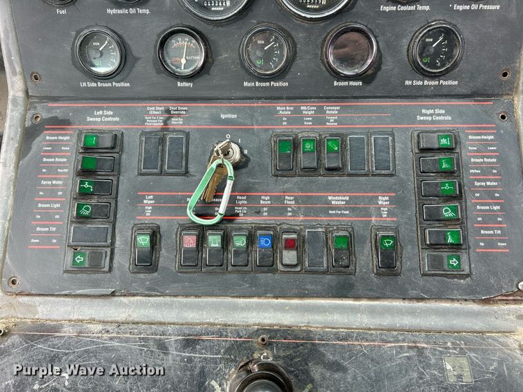 image for item EK2826 2001 Elgin Pelican Series P street sweeper