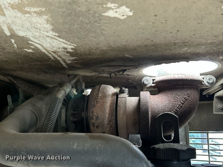 image for item EK2826 2001 Elgin Pelican Series P street sweeper