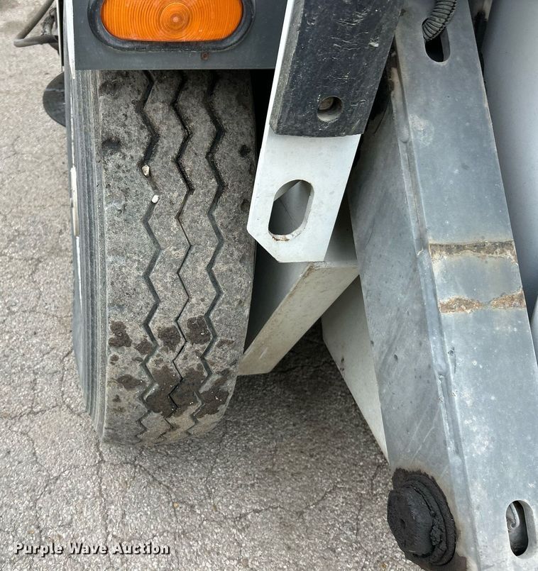 image for item EK2826 2001 Elgin Pelican Series P street sweeper