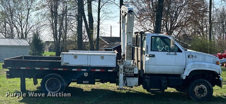 image for item EK2828 1999 Chevrolet C5500 flatbed truck