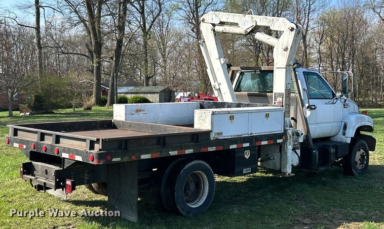 image for item EK2828 1999 Chevrolet C5500 flatbed truck