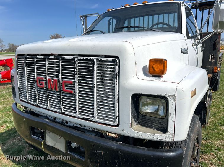 image for item EK2830 1992 GMC TopKick flatbed truck