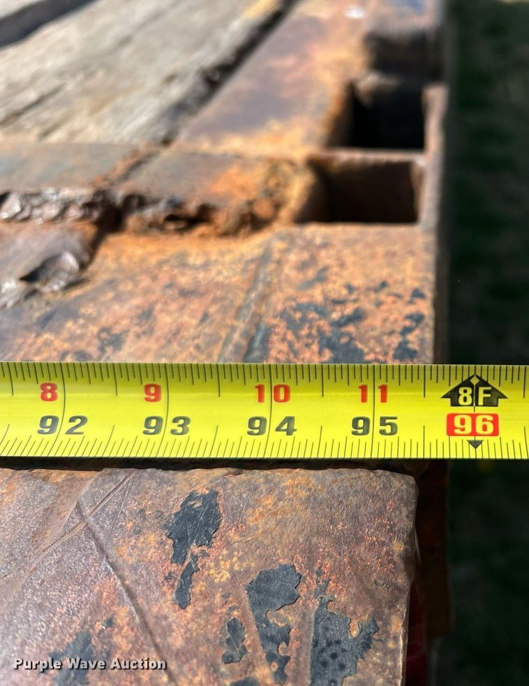 image for item EK2830 1992 GMC TopKick flatbed truck