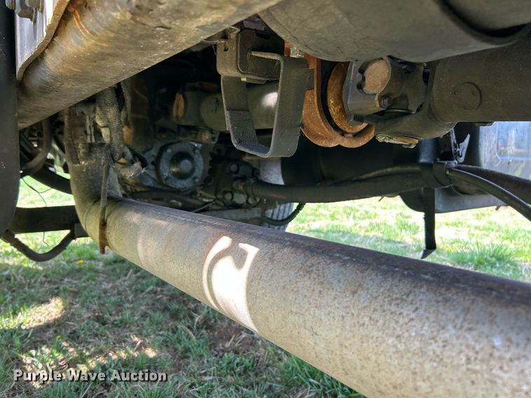 image for item EK2830 1992 GMC TopKick flatbed truck