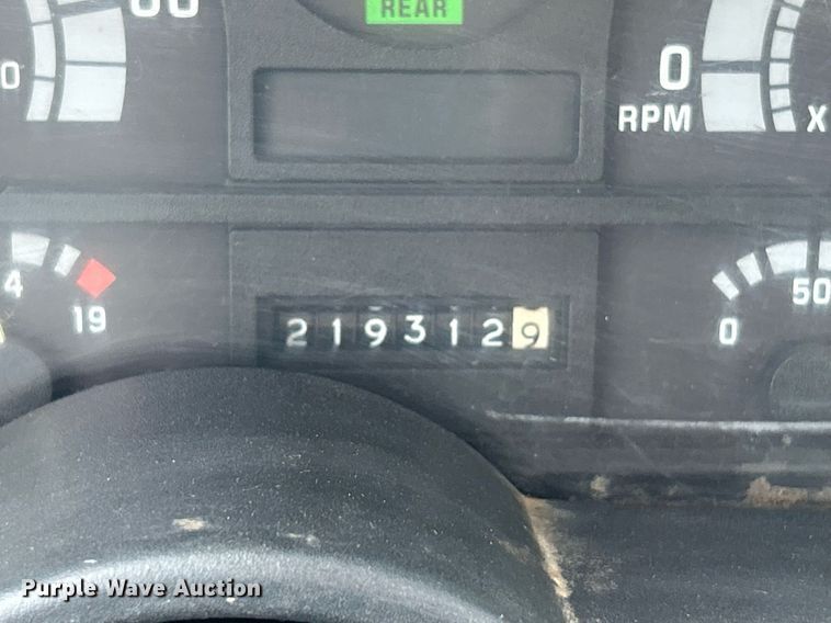 image for item EK2830 1992 GMC TopKick flatbed truck