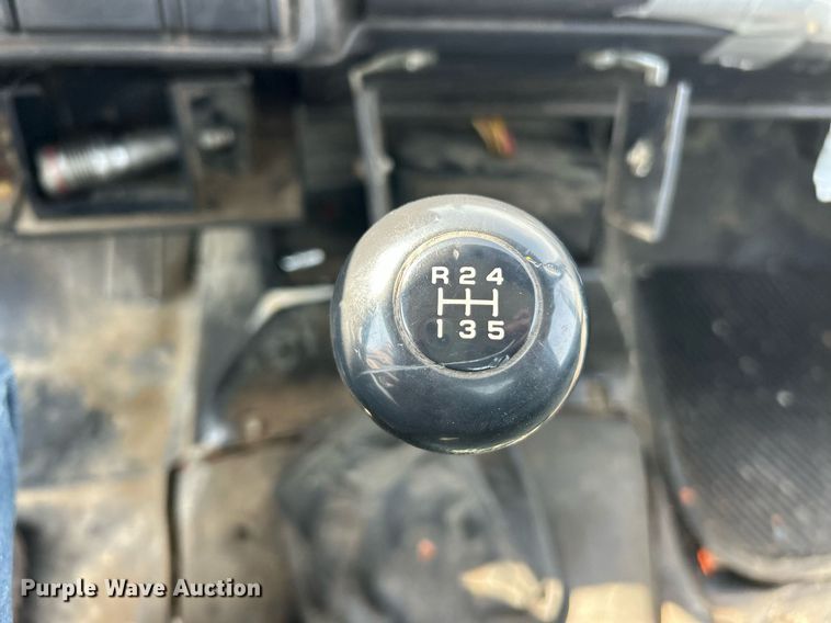 image for item EK2830 1992 GMC TopKick flatbed truck