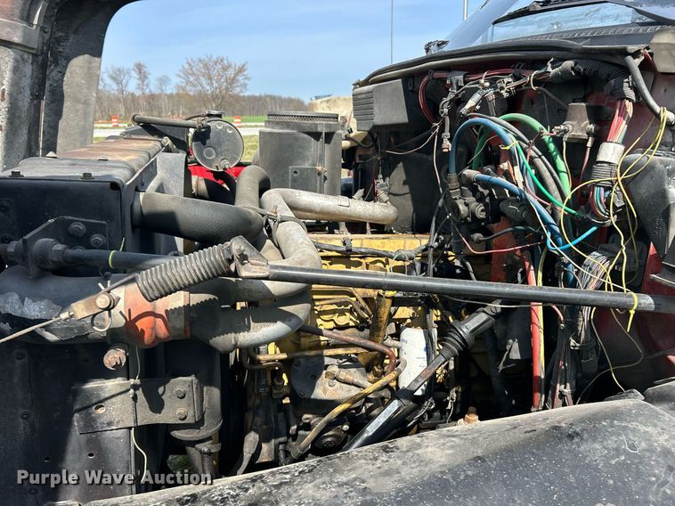 image for item EK2830 1992 GMC TopKick flatbed truck