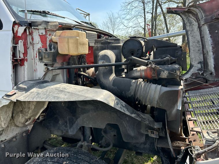 image for item EK2830 1992 GMC TopKick flatbed truck