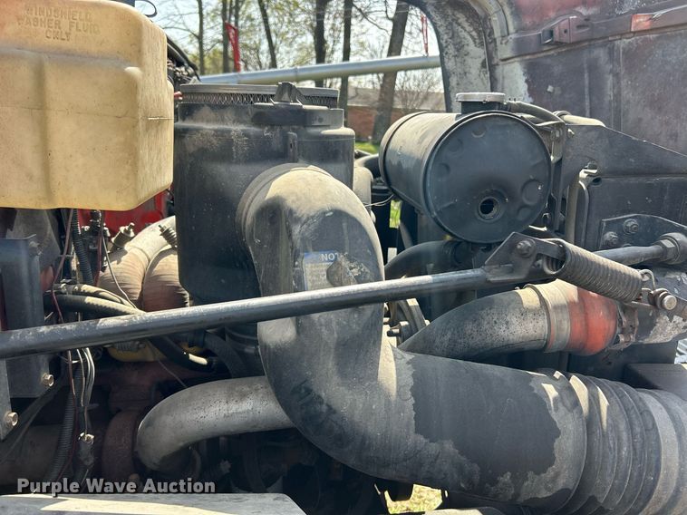 image for item EK2830 1992 GMC TopKick flatbed truck