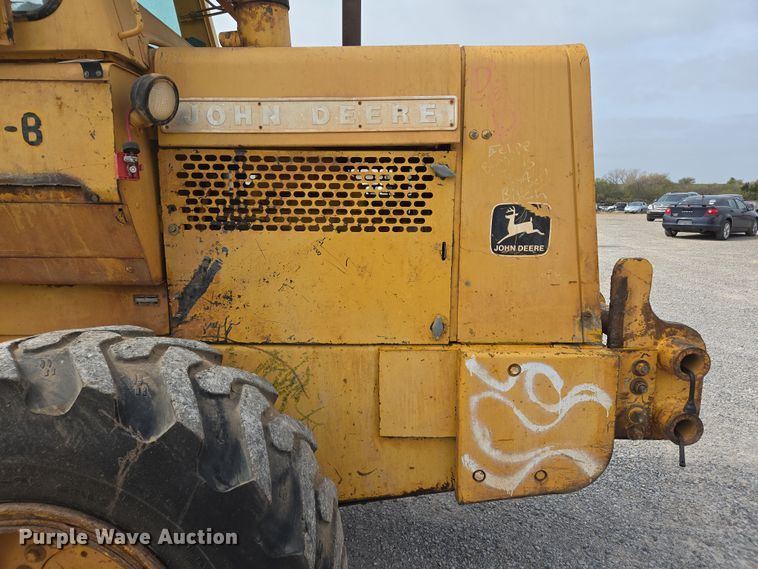 image for item EL5515 1974 John Deere 544B wheel loader