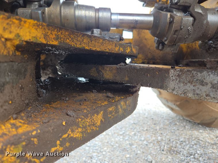 image for item EL5515 1974 John Deere 544B wheel loader