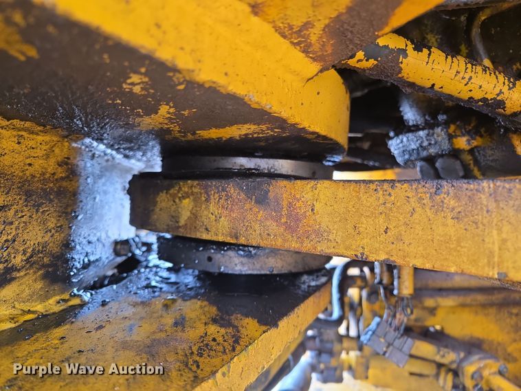 image for item EL5515 1974 John Deere 544B wheel loader