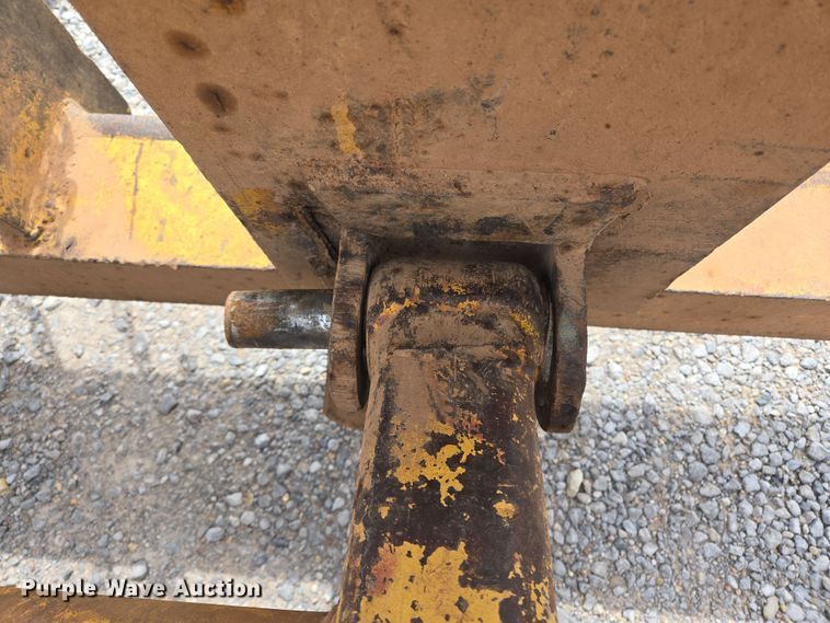 image for item EL5515 1974 John Deere 544B wheel loader