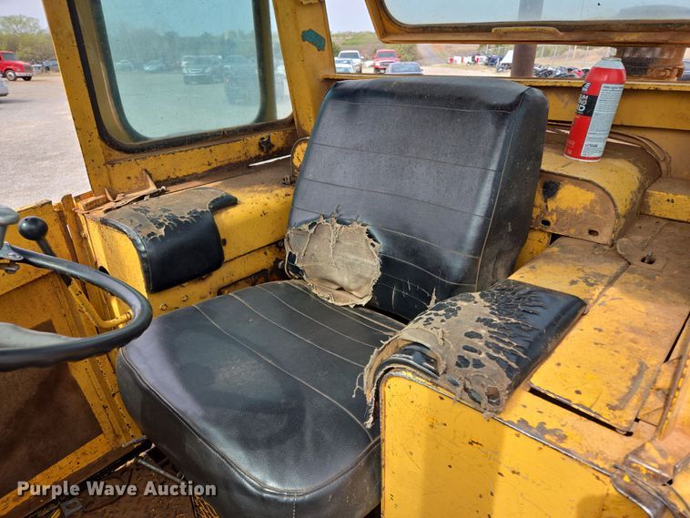 image for item EL5515 1974 John Deere 544B wheel loader