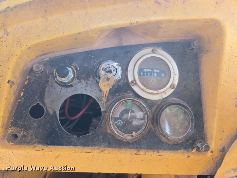 image for item EL5515 1974 John Deere 544B wheel loader