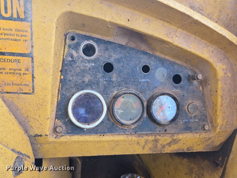 image for item EL5515 1974 John Deere 544B wheel loader