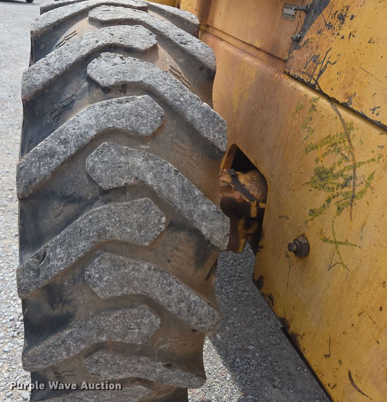 image for item EL5515 1974 John Deere 544B wheel loader