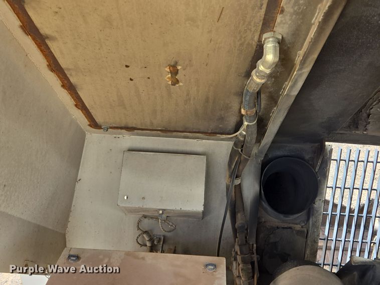 image for item EL5710 1991 Cederapids CR361 paver